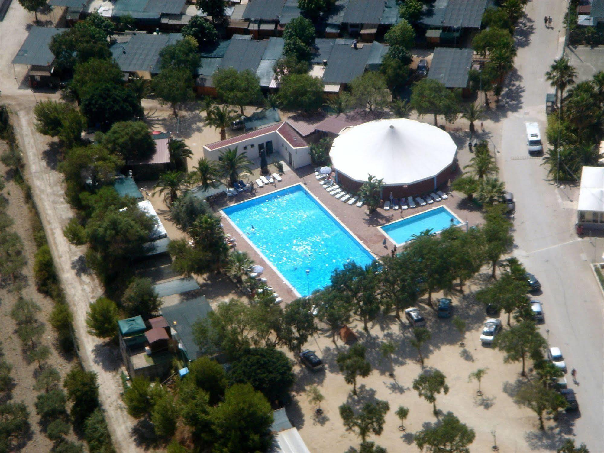 Kamemi Village & Camping Ribera Exterior foto