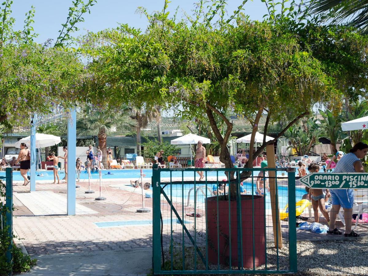 Kamemi Village & Camping Ribera Exterior foto